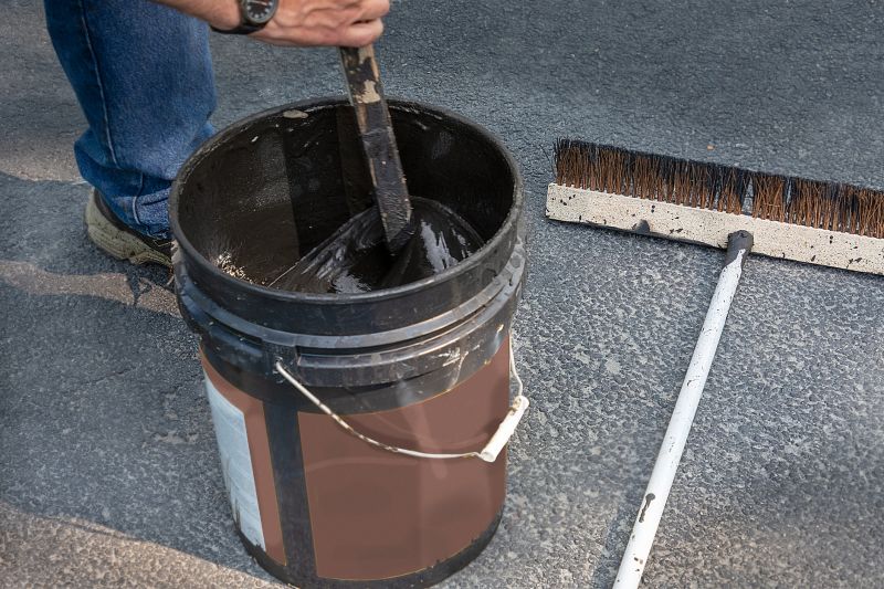 Blacktop Sealcoating in Grand Rapids, MI