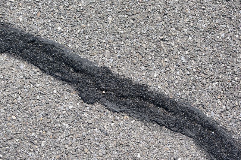 Asphalt Crack Sealing in Sarasota, FL